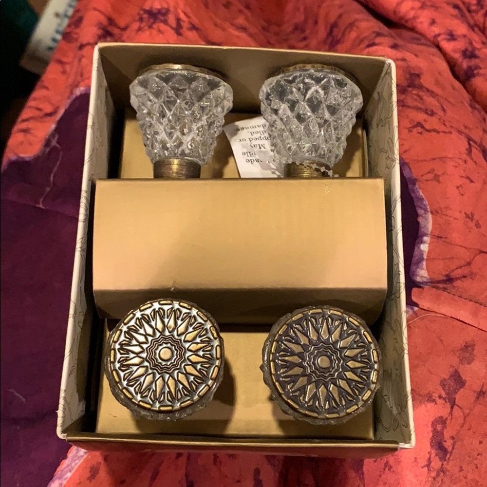 Sold Drawer Knobs - Picture 1 of 2